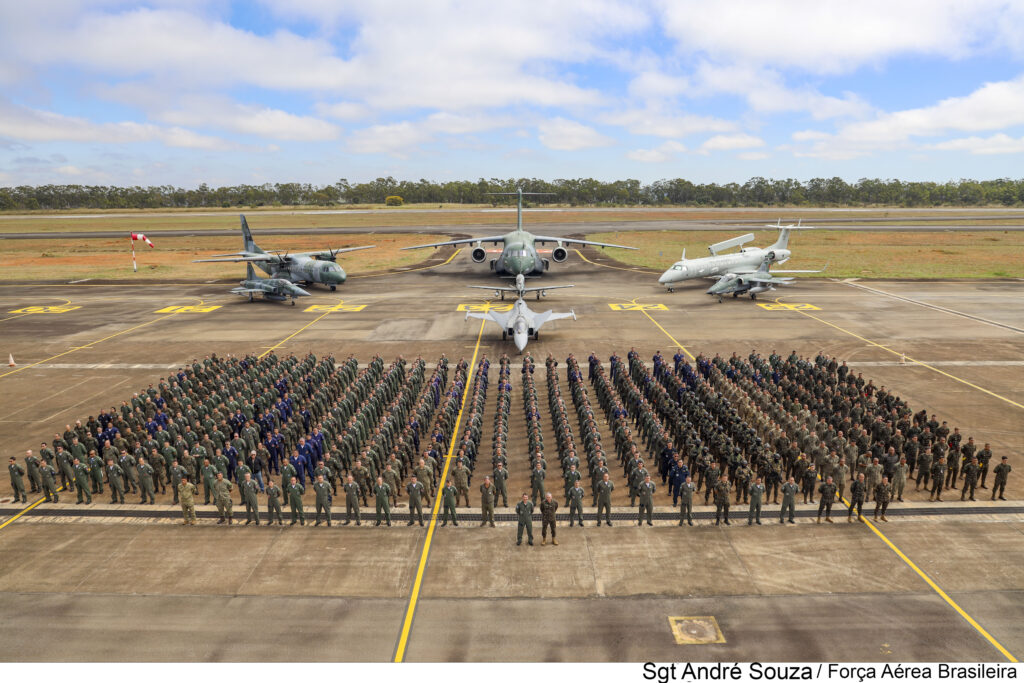 Brazilian Army, Navy and Air Force Conduct Historic Joint Exercise at Anápolis